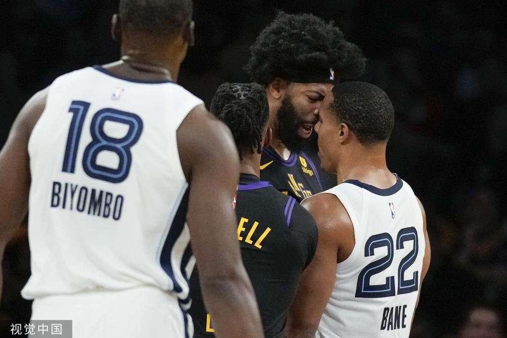 她的正手击 她的正手击